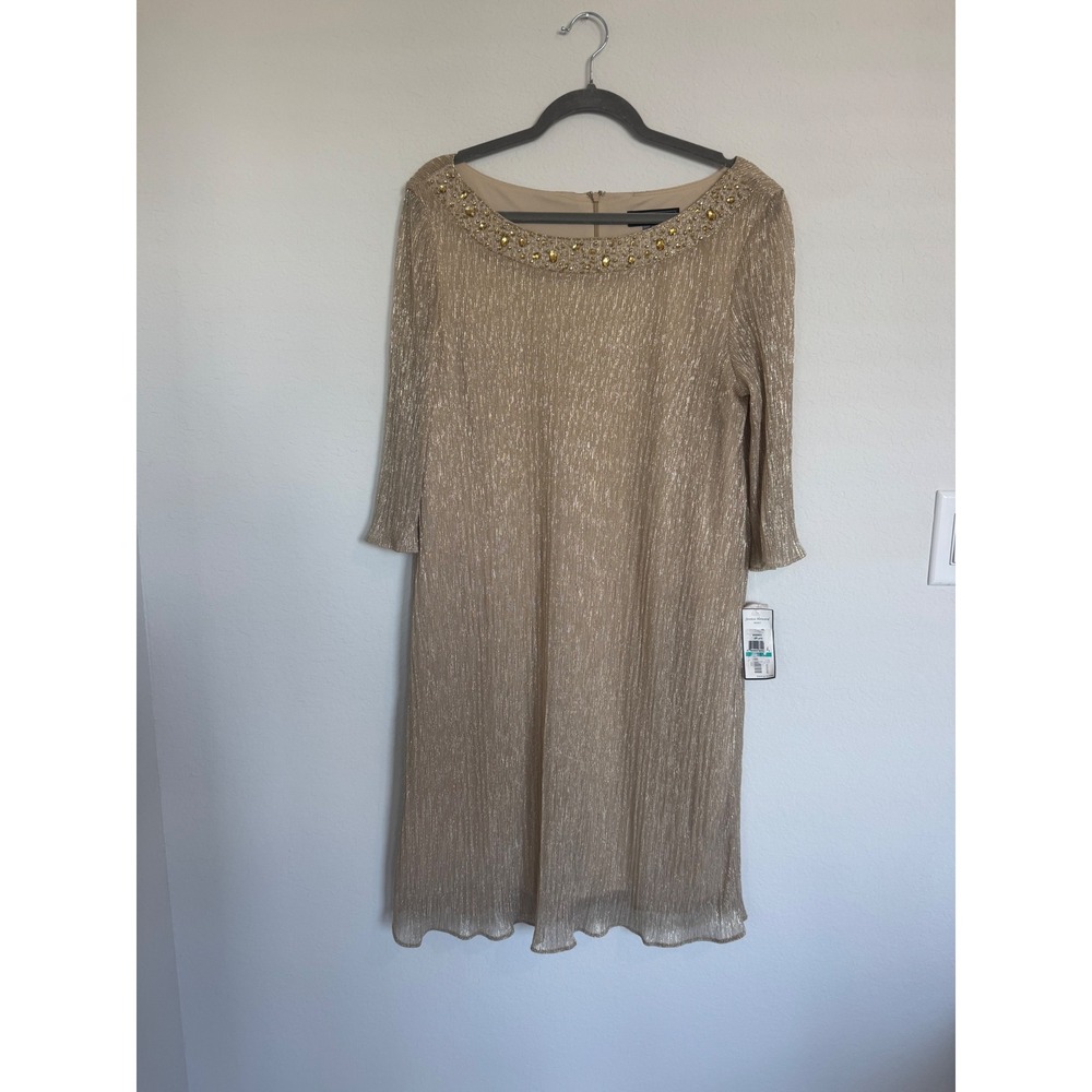 Jessica Howard Gold Metallic Plisse Embellished Neck Shift Dress SZ 16 NEW-0717